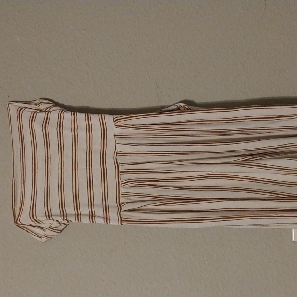 Jumpsuit - Picture 3 of 4
